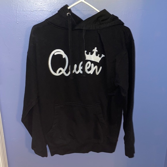 New Condition MJ APPAREL Black And White Queen Sweatshirt - Picture 1 of 8